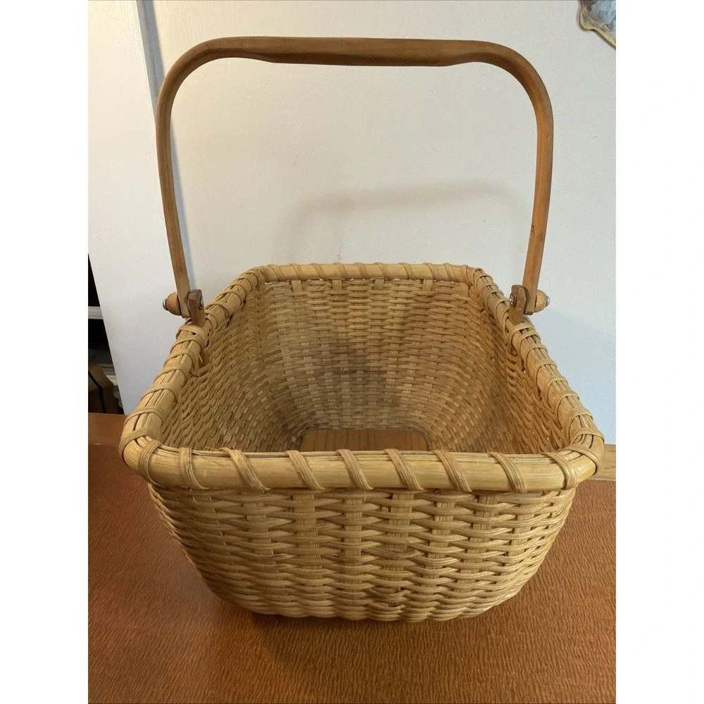 Vtg Light Toned Woven Gathering Basket Swing Wooden Handle Metal Rivets 11x8x6